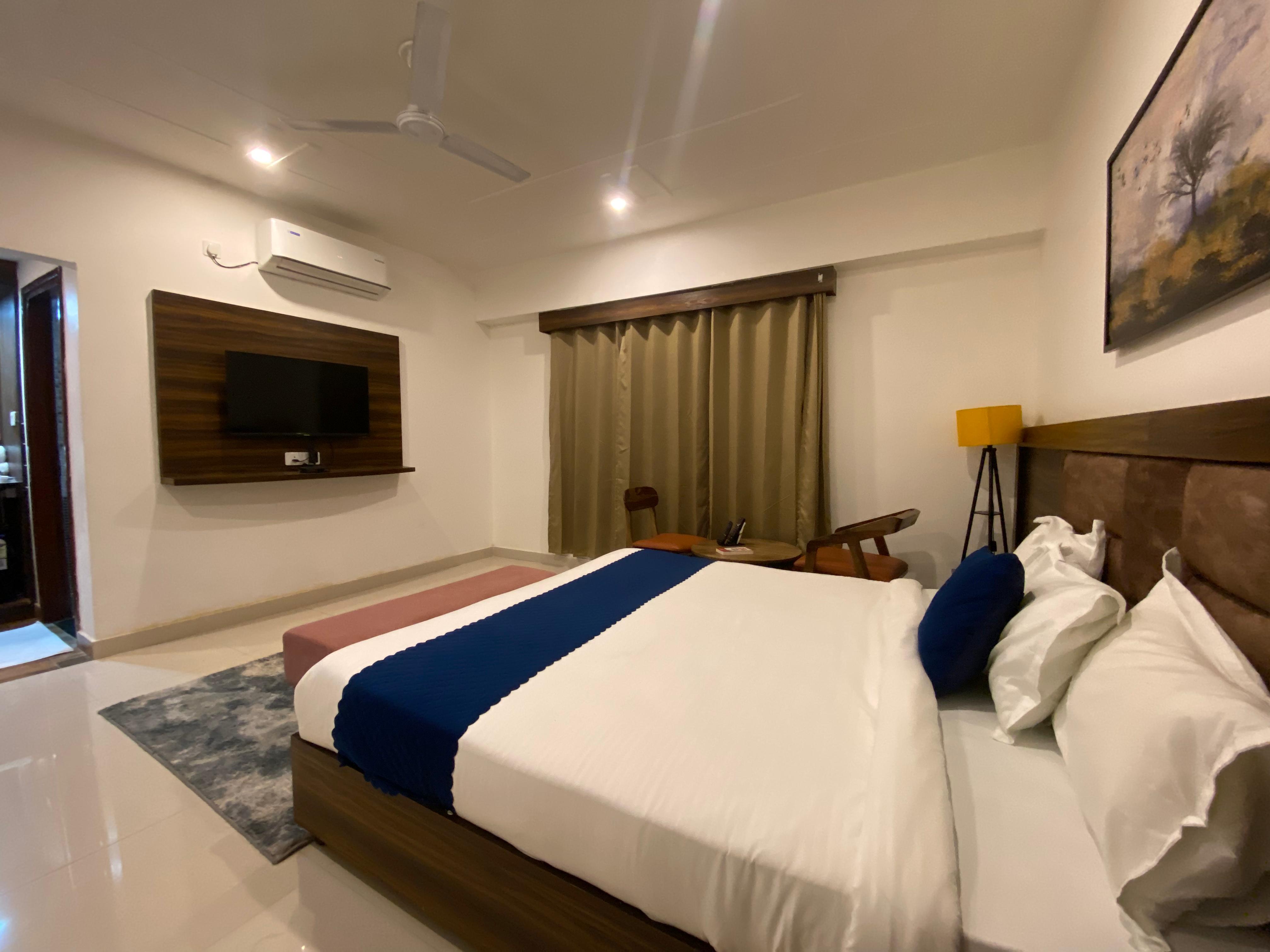 Jwala Ji Deluxe Sample Room